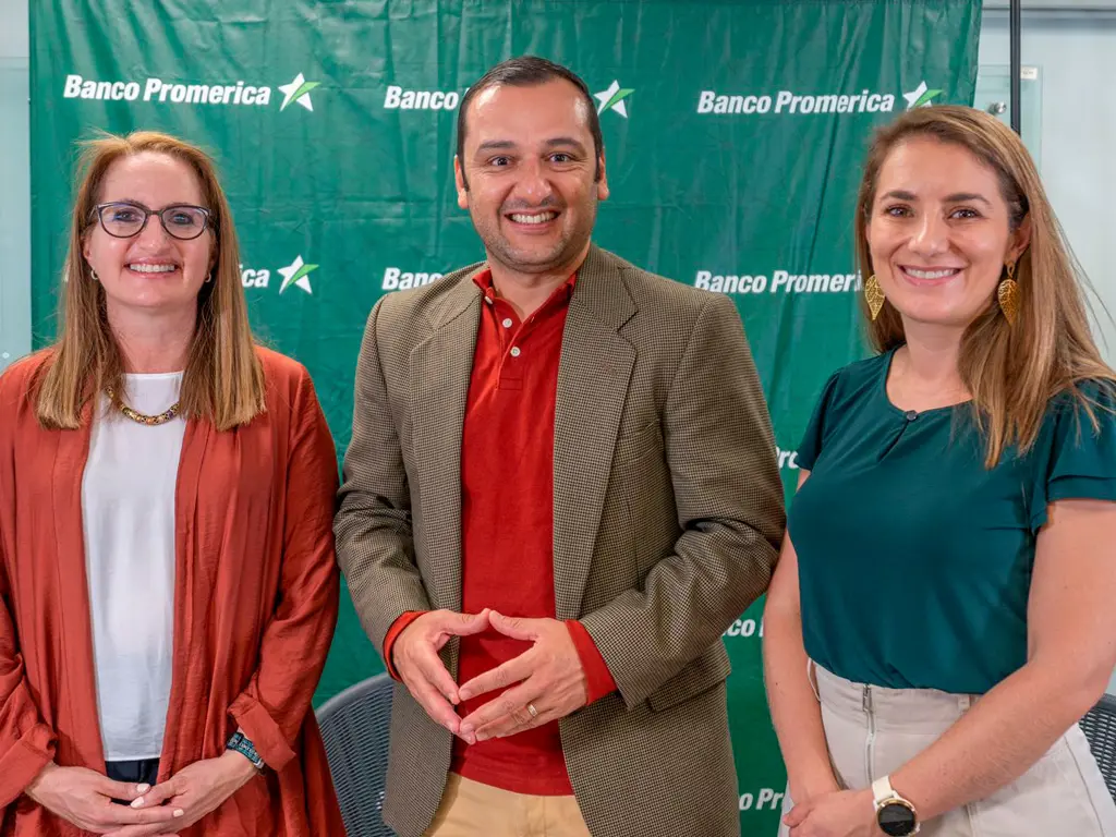 conversatorio-liderazgo-empresarial-banco-promerica2?format=webp