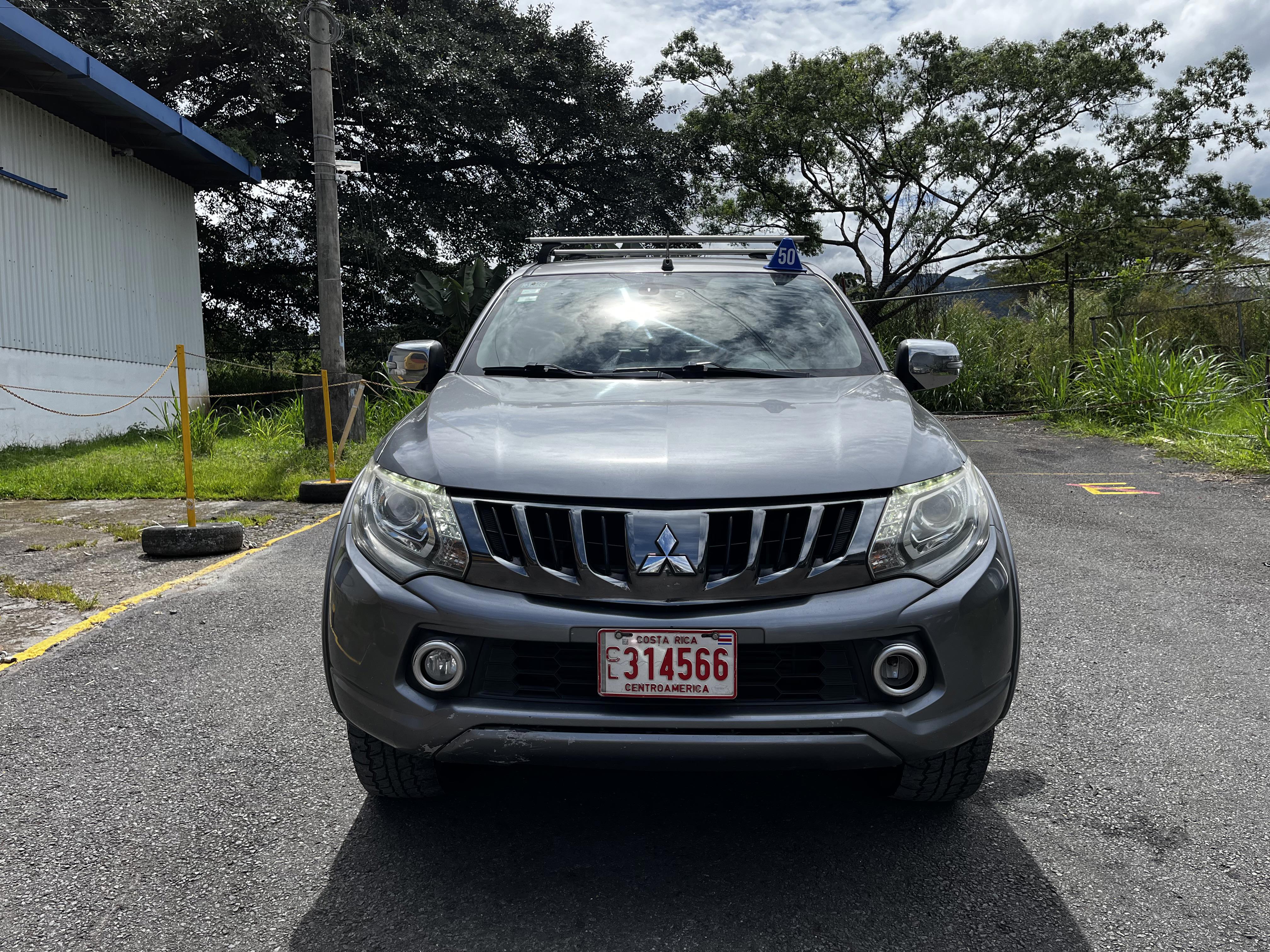 Mitsubishi L200
