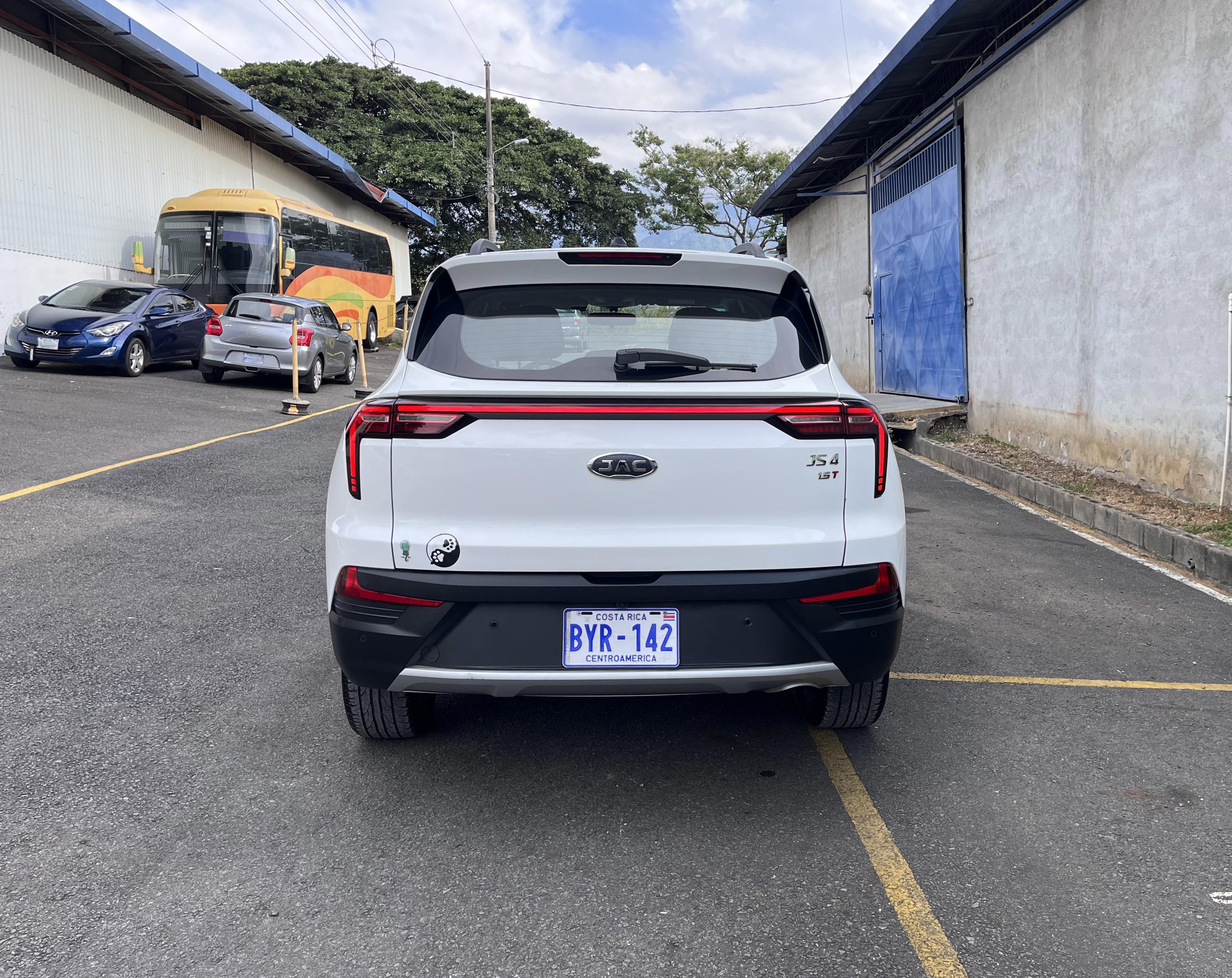 JAC JS4