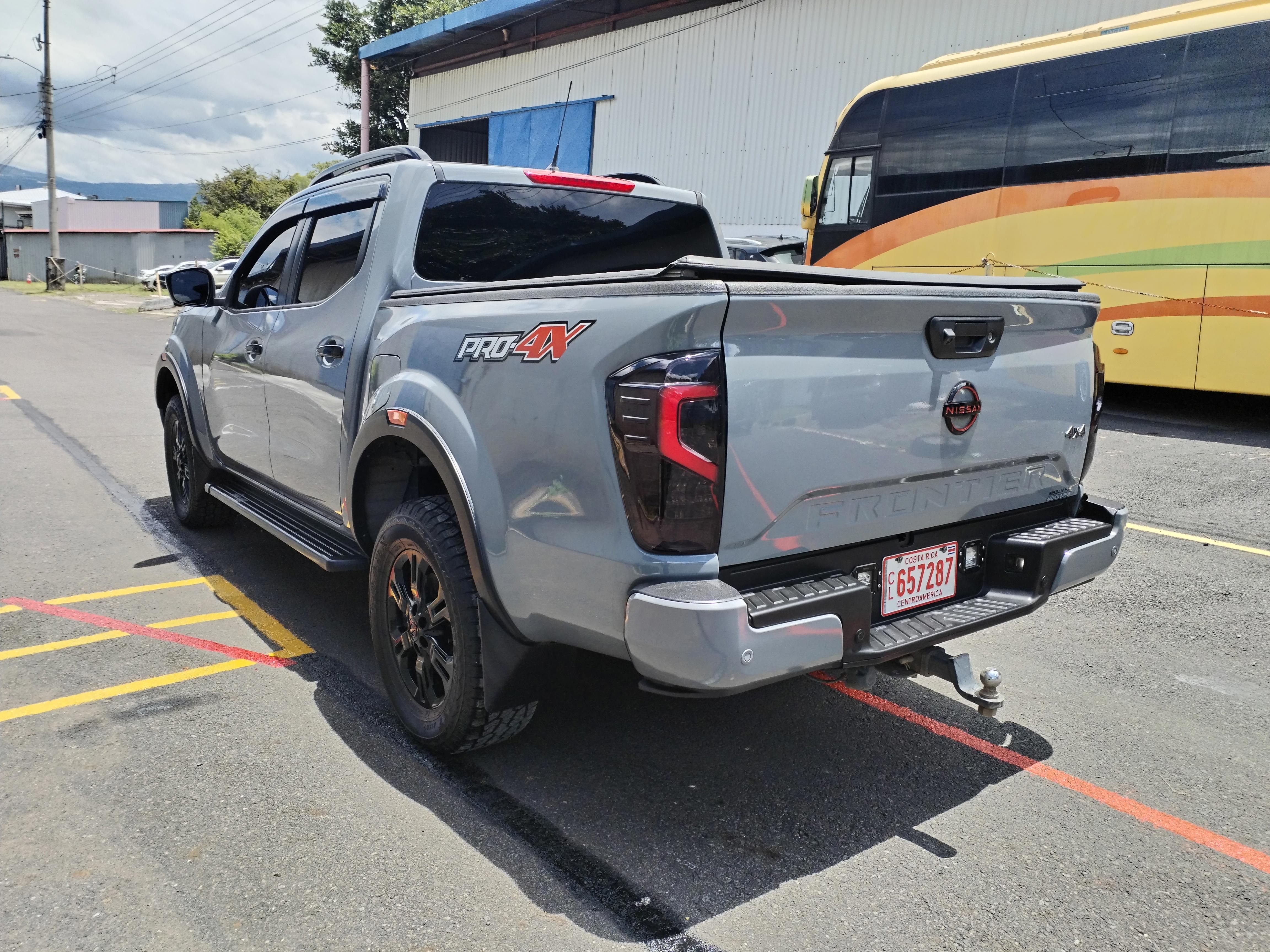 Nissan Frontier