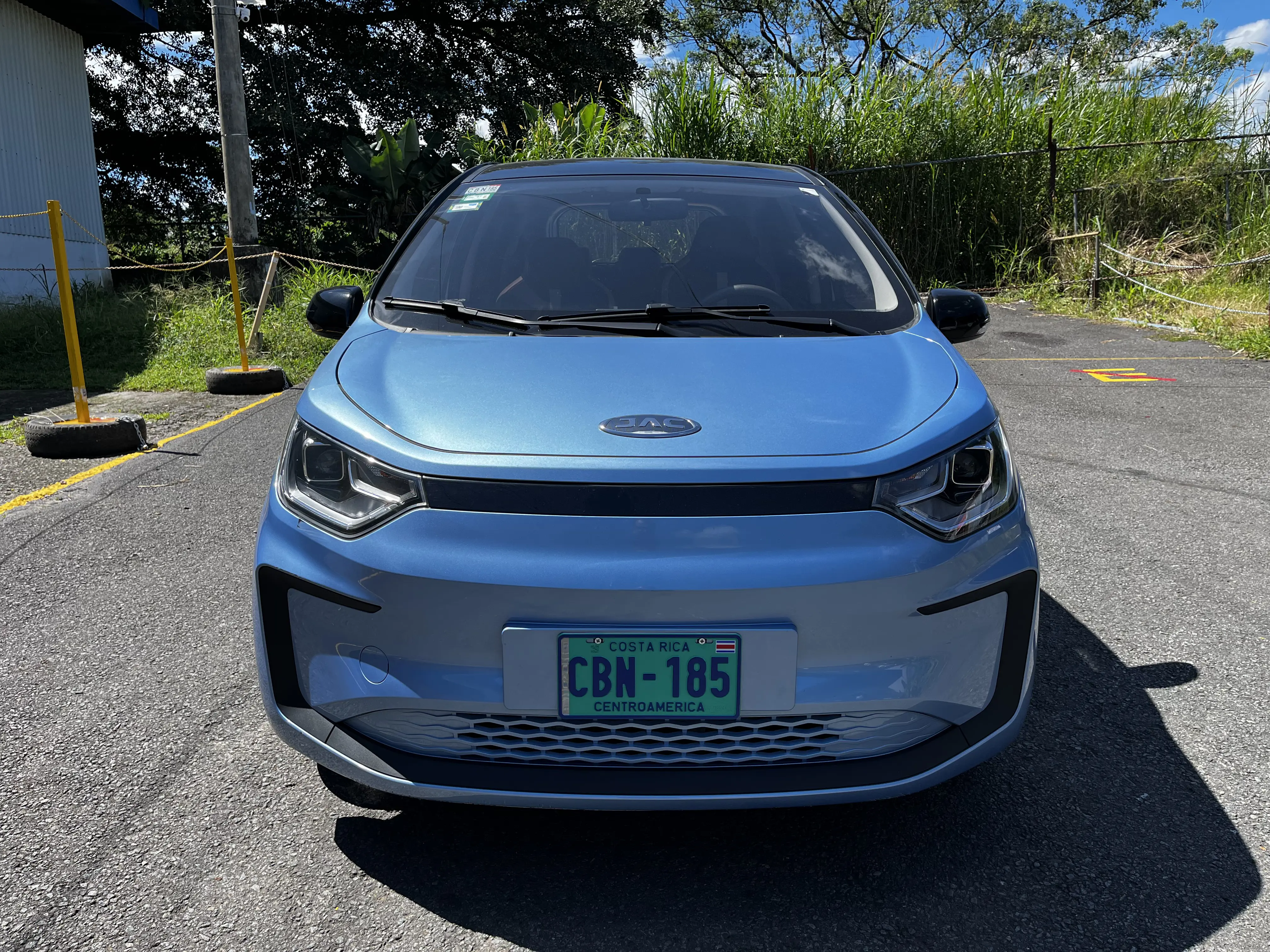 JAC E JS1