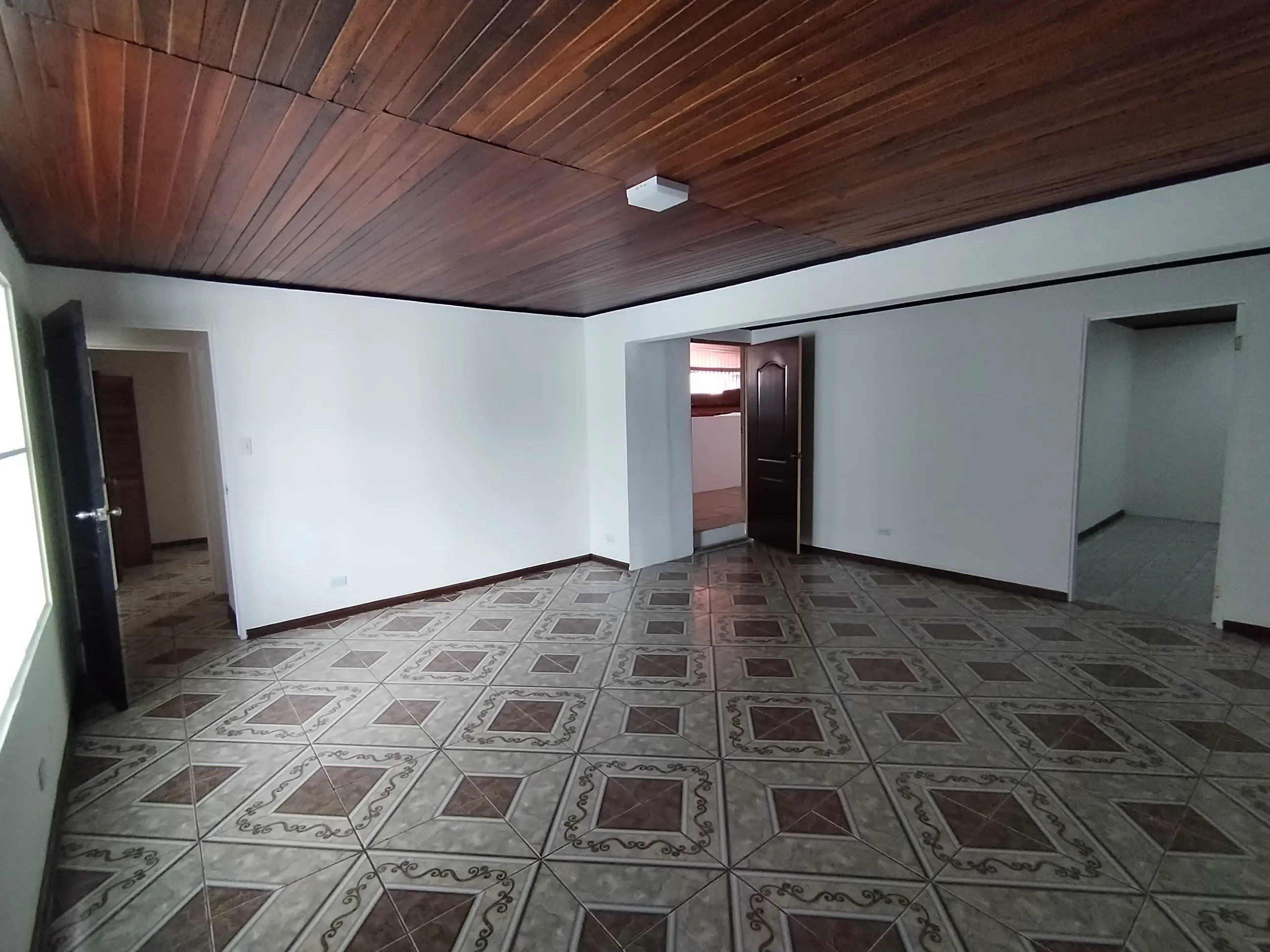 Vivienda en Moravia, Los Colegios